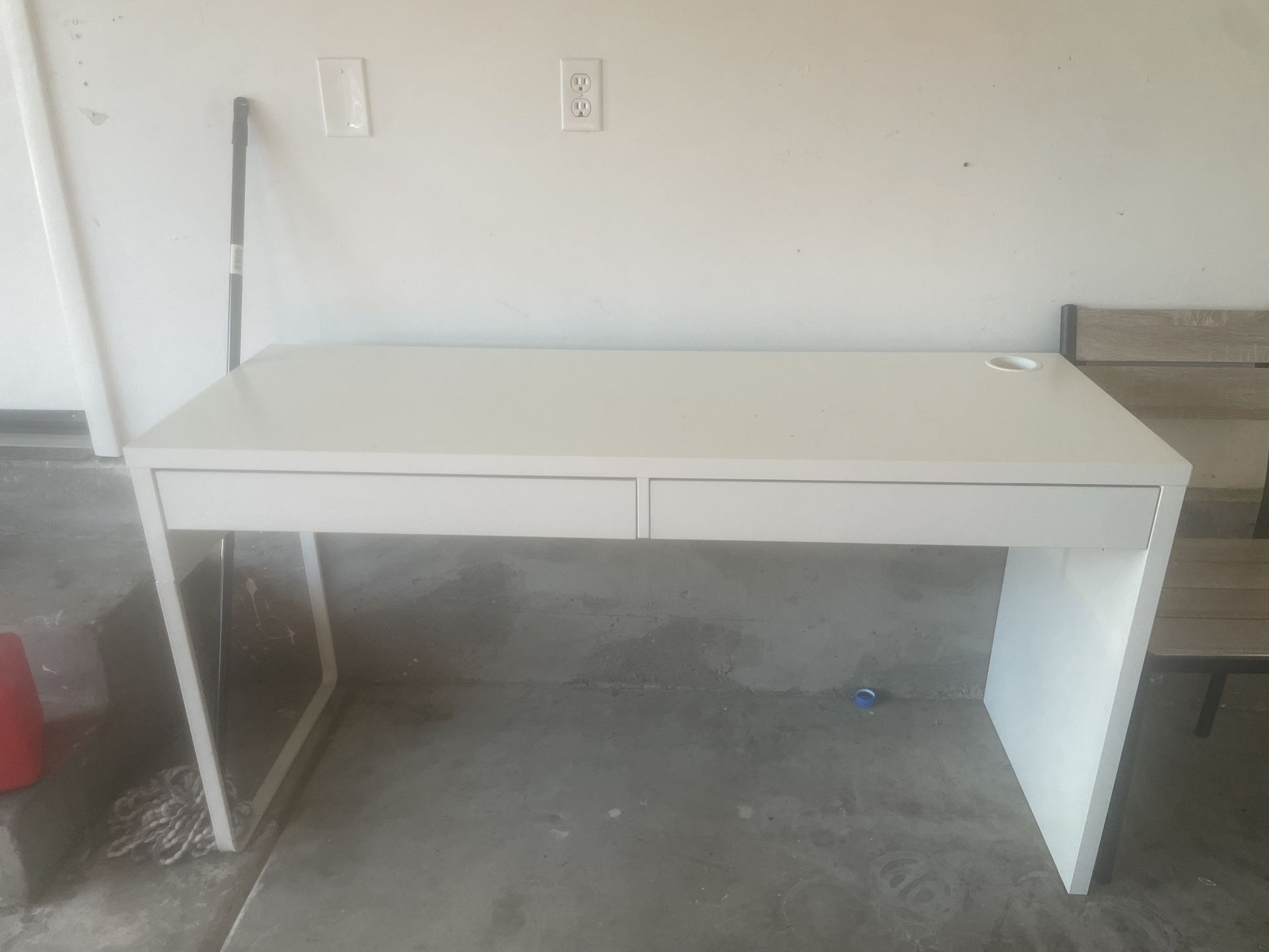 White IKEA Desk for Sale in Las Vegas, NV OfferUp