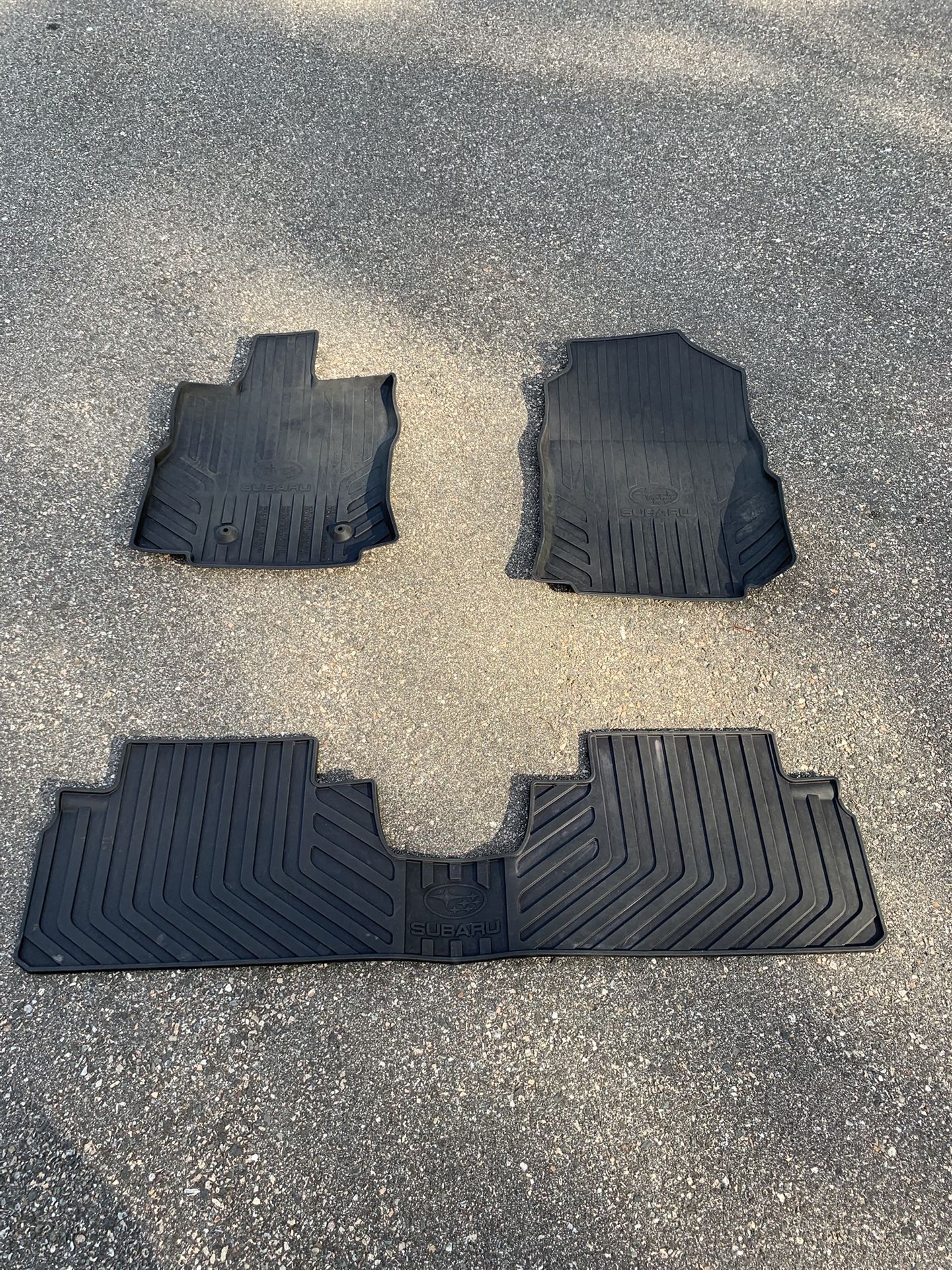 2022 SUBARU ASCENT OEM RUBBER LINER ALL-WEATHER FLOOR MATS!
