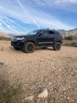2011 jeep Cherokee Laredo