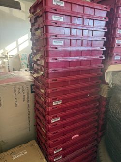 Storage bins with lid  ($20 minimum )