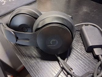 Beats Over-Ear Headphones Bluetooth