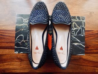Made in Spain TO BE genuine Navy Leather Studded Mocasins Flats Size 6