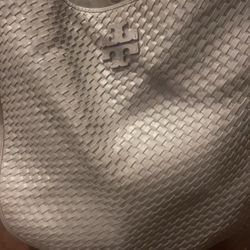 Tory Burch   ,  Authentic Quay Sunglasses 