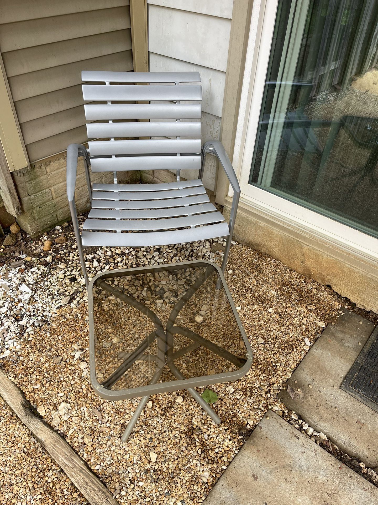 Metal Chair With Small Table In Good Condition for sale ,