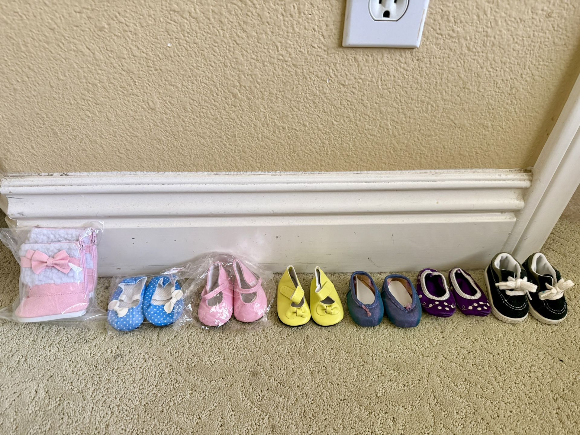 American Girls Vintage Assorted Shoes Lot Complete In Pairs Of 7, 18" Dolls