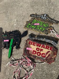 HALLOWEEN yard signs