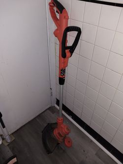 Black & Decker Weed Trimmer