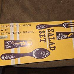 Vintage 1960s Salad set "Nashville theme"