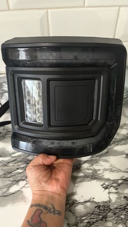 New right side tail light fit 2020-2026 Jeep Gladiator JT.
