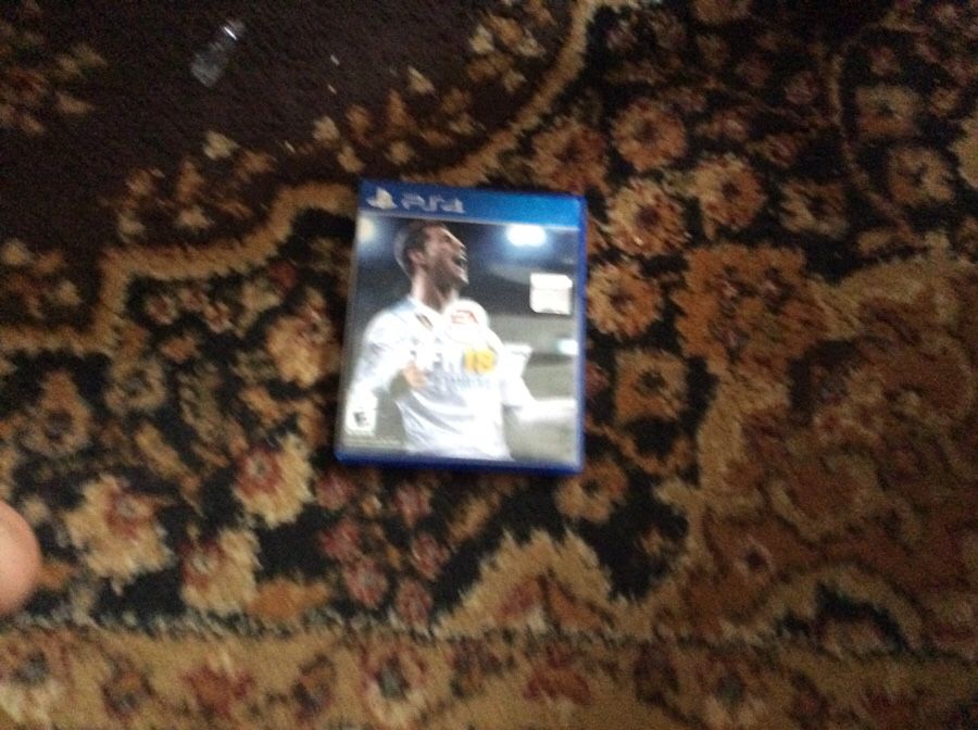 PS4 FIFA FOR $30 (BARLY USED REALLY BORING LOL)