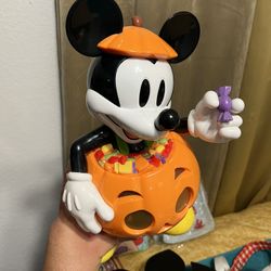 Disney 2024 Halloween Pumpkin Mickey Mouse Jack-O-Lantern Popcorn Bucket Lighted