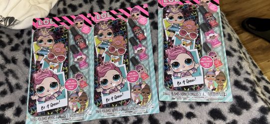 Lol surprise nail set 