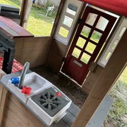 KidKraft Outdoor playhouse