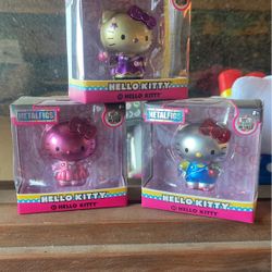 Hello Kitty Metal Figure