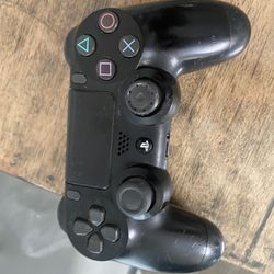 Used PS4 Controller
