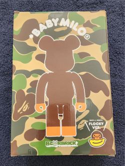 Bearbrick x Bape Baby Milo Flocky Ver. 100% & 400% Set for Sale in  