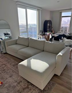 Light Gray Sectional Sofa with Chaise
