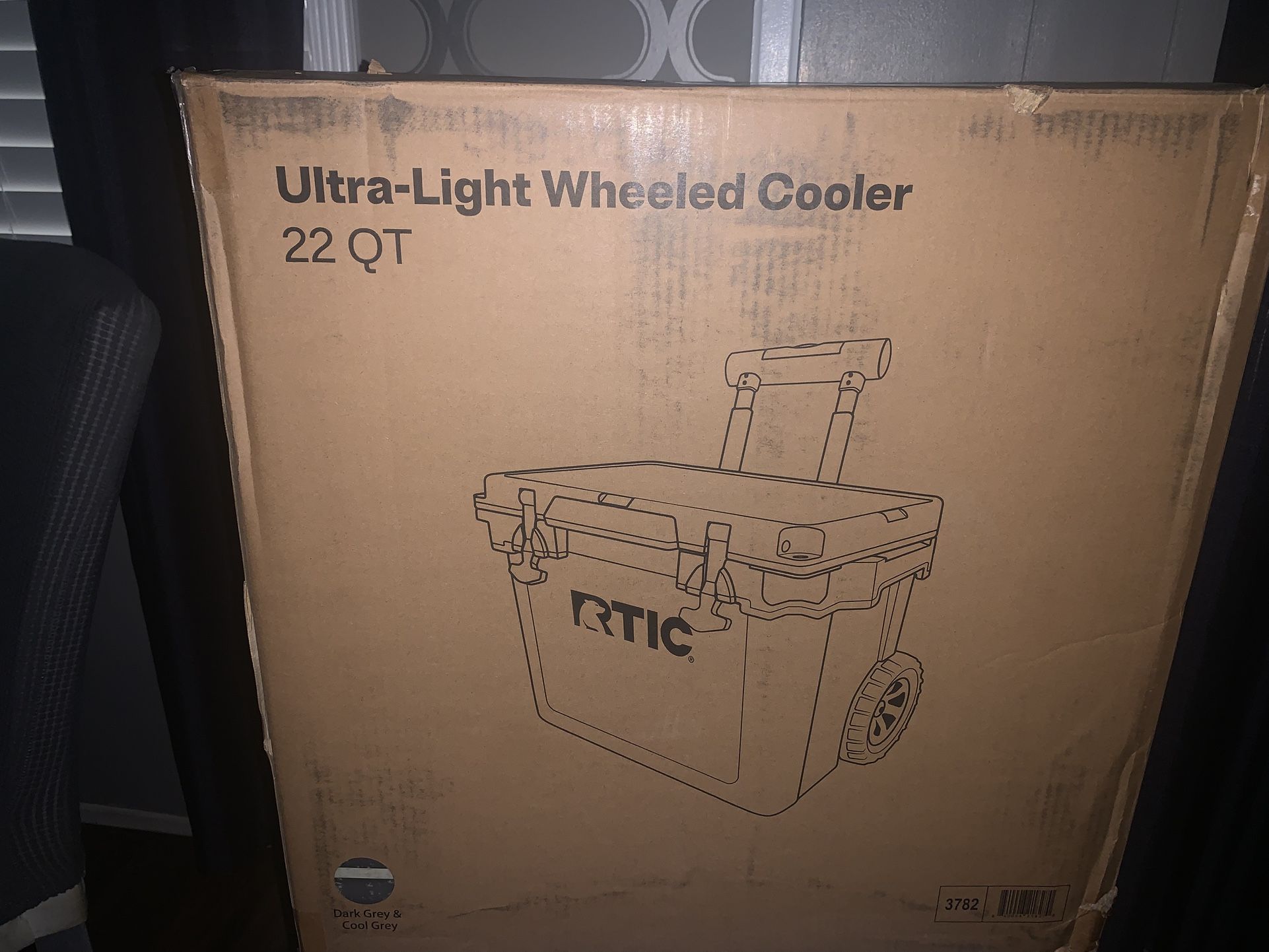 Cooler Ultra Light Weight