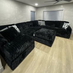 Brand New Ashley Midnight Madness Sectional 