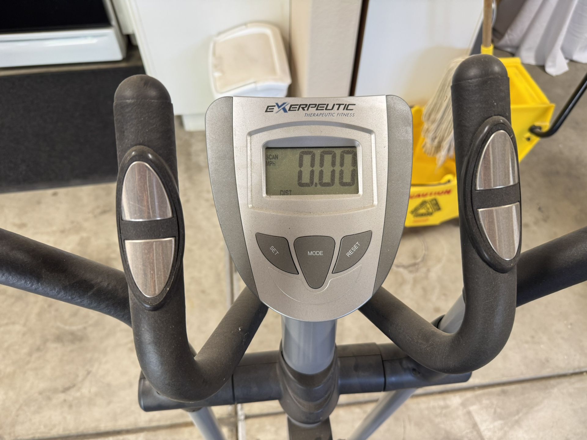 elliptical machine exerpeutic