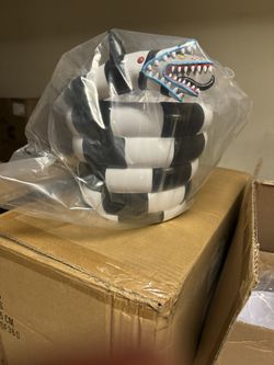 Beetlejuice Sandworm Bucket