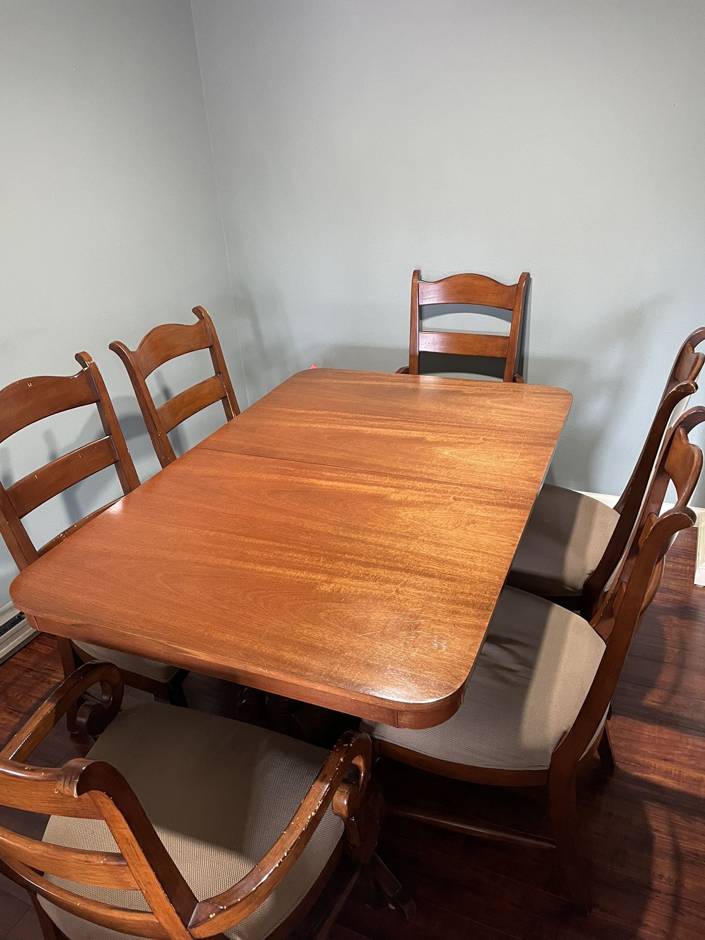 Duncan Phyfe 1930’s Table with chairs
