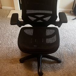 For Sale: Office Chair in Excellent Condition. 