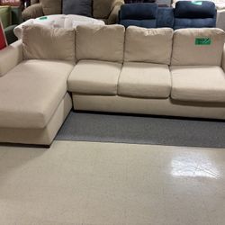 Beige Sectional Sofa With Chaise – Spacious & Comfortable