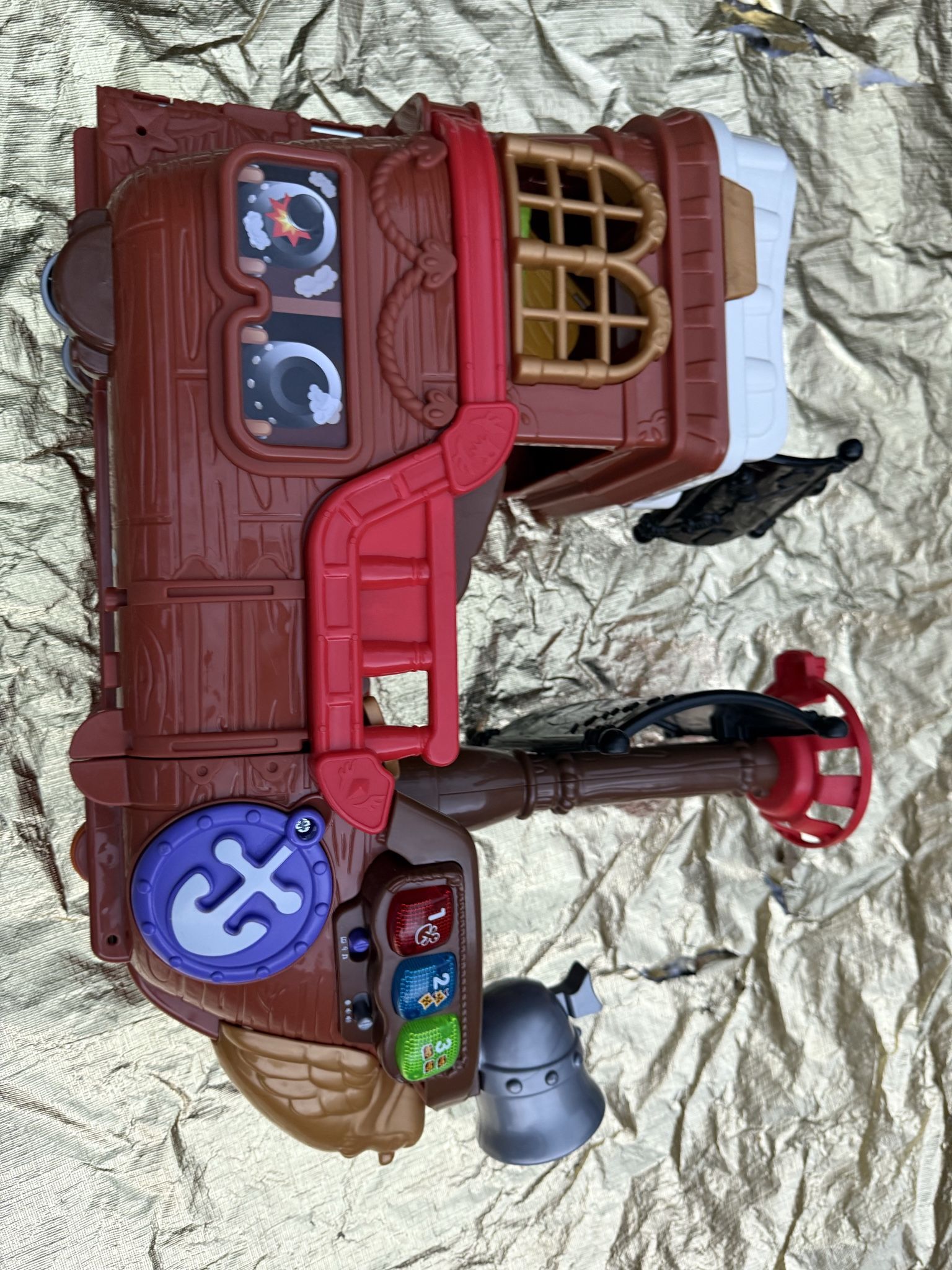 Vetch Treasure Seekers Pirate Ship Toy