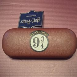 Harry Potter Platform 9 3/4 Eyeglass Case Hardshell & Cloth Set