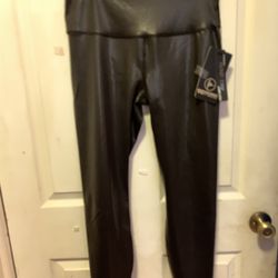 Leggings for women new with tags Size large