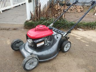 LIKE NEW HONDA HRR216 READY TO CUT!