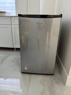 Small refrigerator