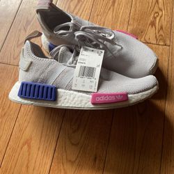 NWT Adidas NMD R1 Tennis Shoes Sneakers