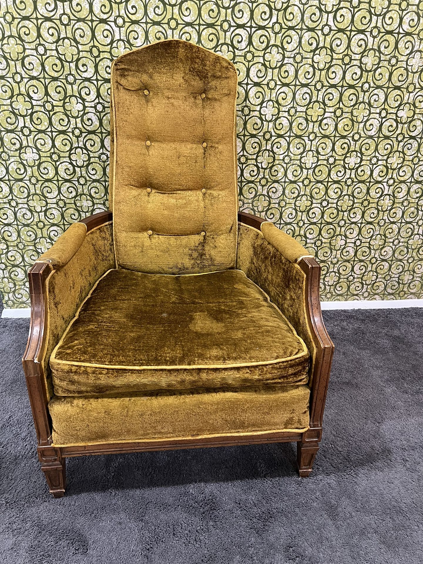 Vintage Accent Chair - Green Velvet