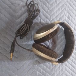 Sennheiser Headphones 