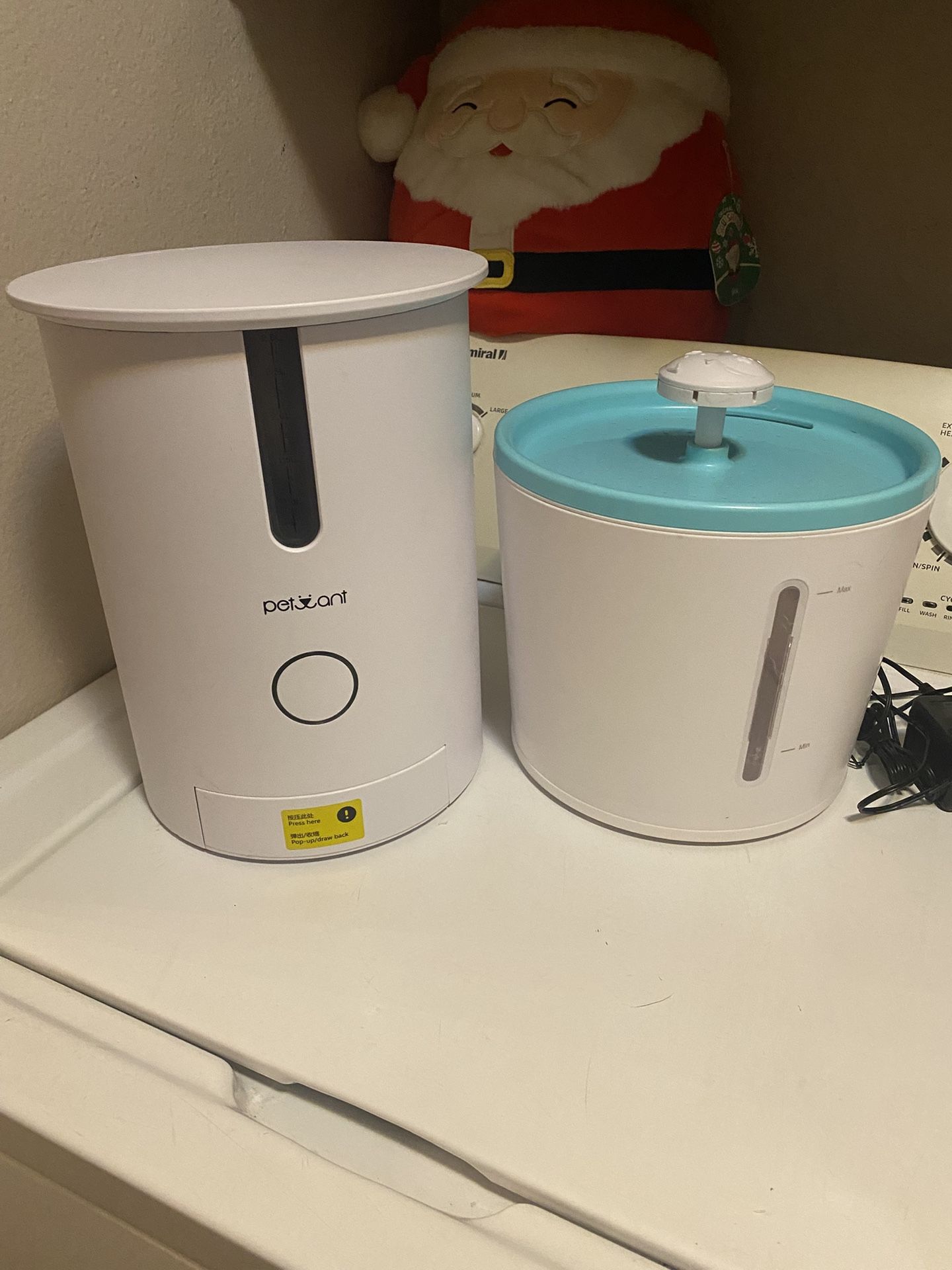 Automatic Food Dispenser And Water Fountain For Cats. Or Small Dog