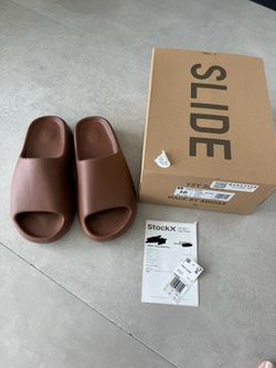 New And Authentic Yeezy Slide Size 10