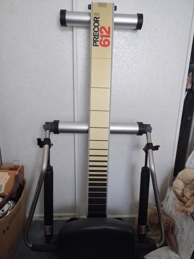 Row Machine Precor USA 612