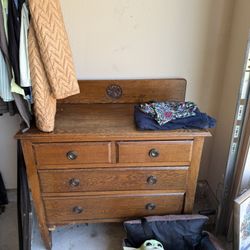 Dresser Antique 