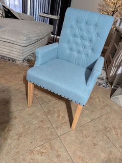 Brand New Out The Box! 🩵 Comfy Relaxing Armchair