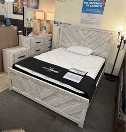 4Pc Queen Bedroom Set