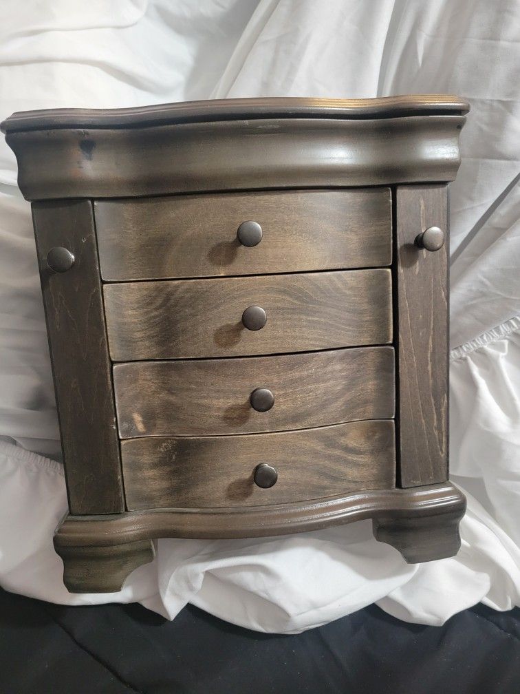 Mirrored Jewelry Box
