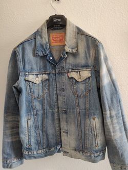 Levis trucker denim jacket size L