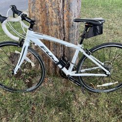 Fuji Road Bike Youth  / Junior Size