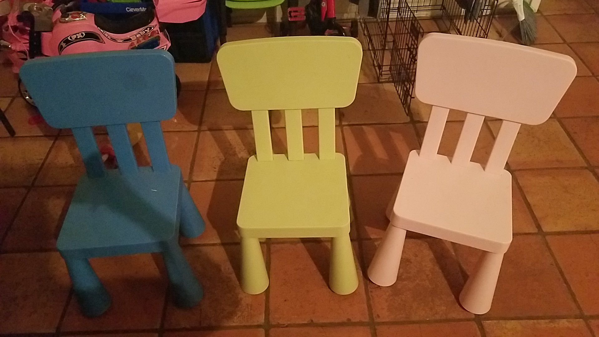 3 kid chairs