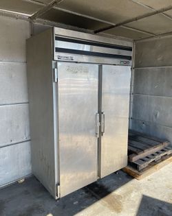 Commercial Fridge