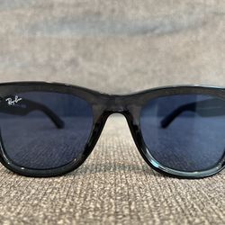 New Ray-Ban Wayfarer Reverse Transparent Blue/Blue Lens Sunglasses