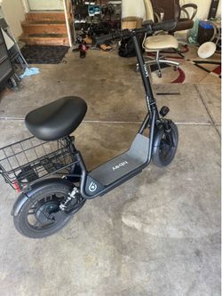 Electric scooter