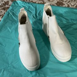 Soda White Ankle Sneaker Material Booties Clean Size 10 Double Zippers Easy On Great Condition Wedge Inside Boot